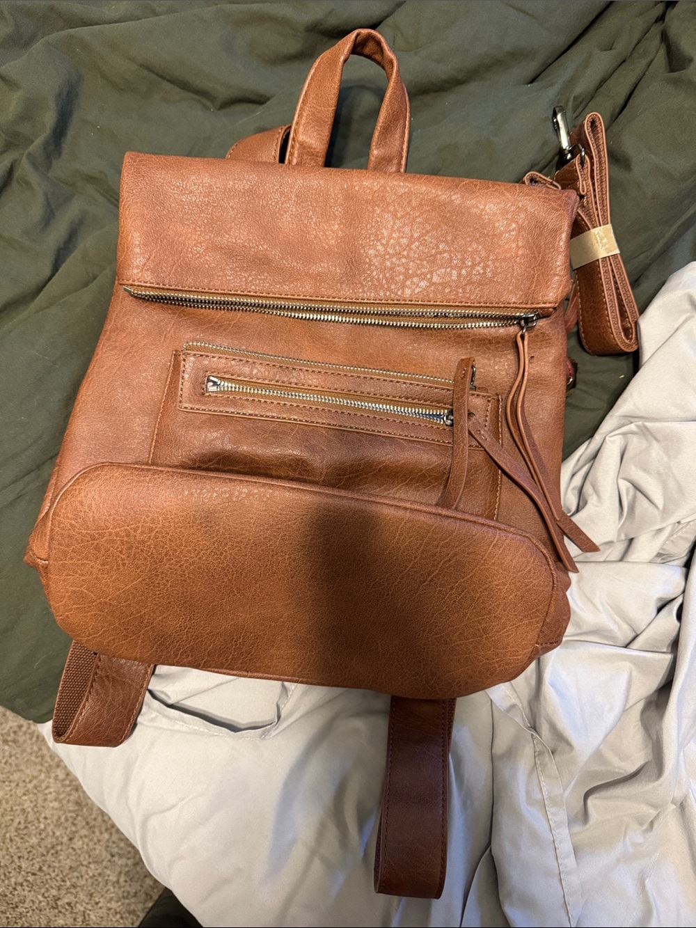 Classic Brown Faux-Leather Women's Backpack - Versatile Everyday Bag